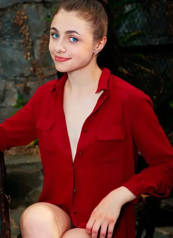 Novinha bucetuda